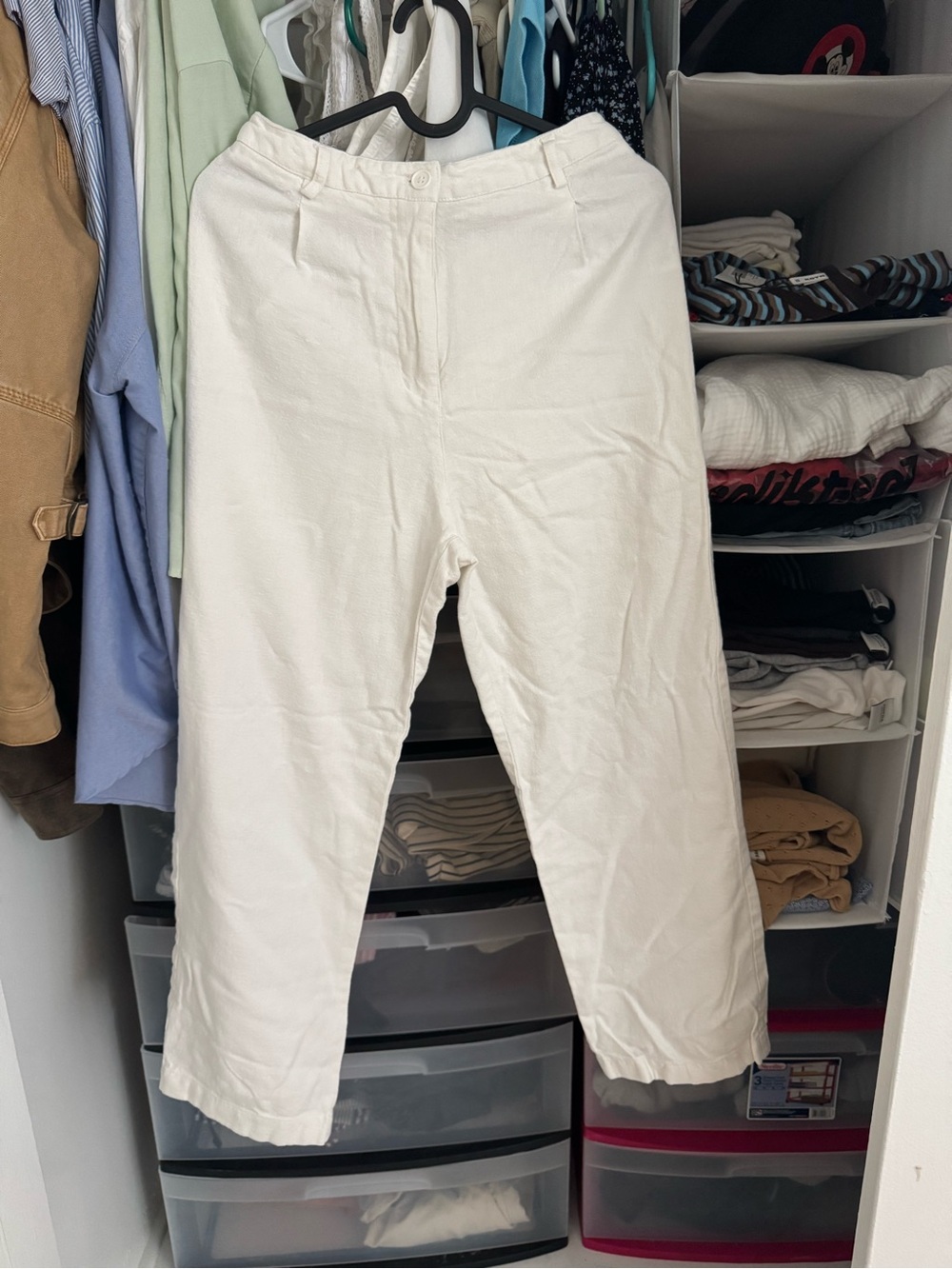 Brandy Melville- White Straight-Leg Trousers